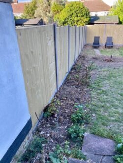 Closeboard panel fencing in watford 2