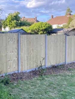 Closeboard panel fencing in watford 3